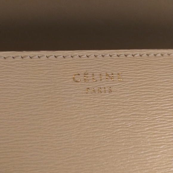 3️⃣3️⃣0️⃣0️⃣ Celine Classic Medium Box Bag in Liege Leather (Beige) - Picture 3 of 13